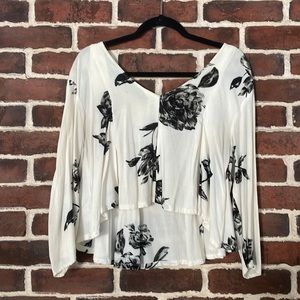 Urban Outfitters Kimchi Blue Black and White Top